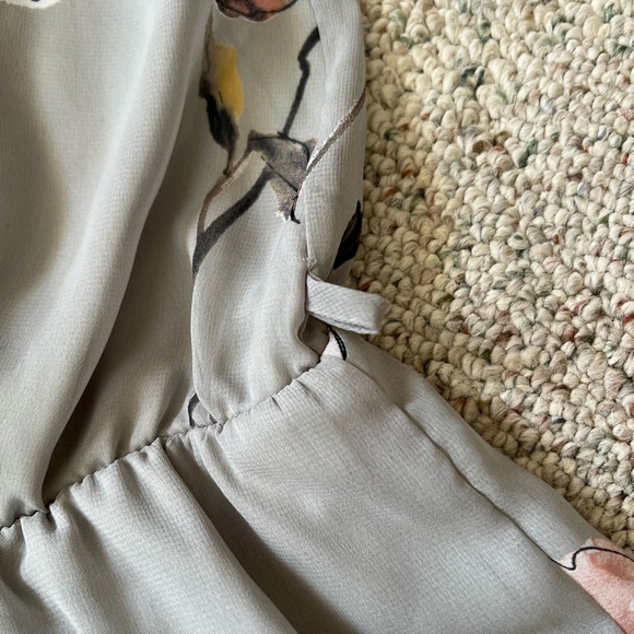 Hope’s Gray & Blush Floral Romper - Picture 6 of 8